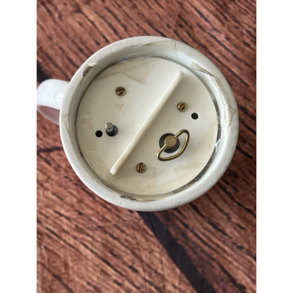 Vintage 1971 Peanuts Lucy Musical Mug ( No Music Box Bottom) Coffee Mug - Picture 6 of 6